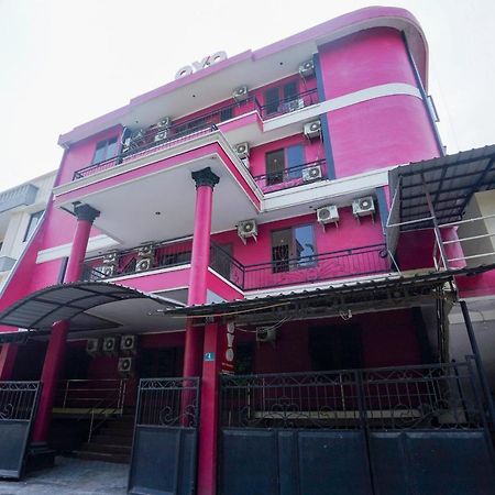 فندق Collection O 1112 Comfitel Siwalankerto Aa4 سورابايا المظهر الخارجي الصورة