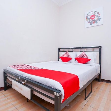 فندق Collection O 1112 Comfitel Siwalankerto Aa4 سورابايا المظهر الخارجي الصورة
