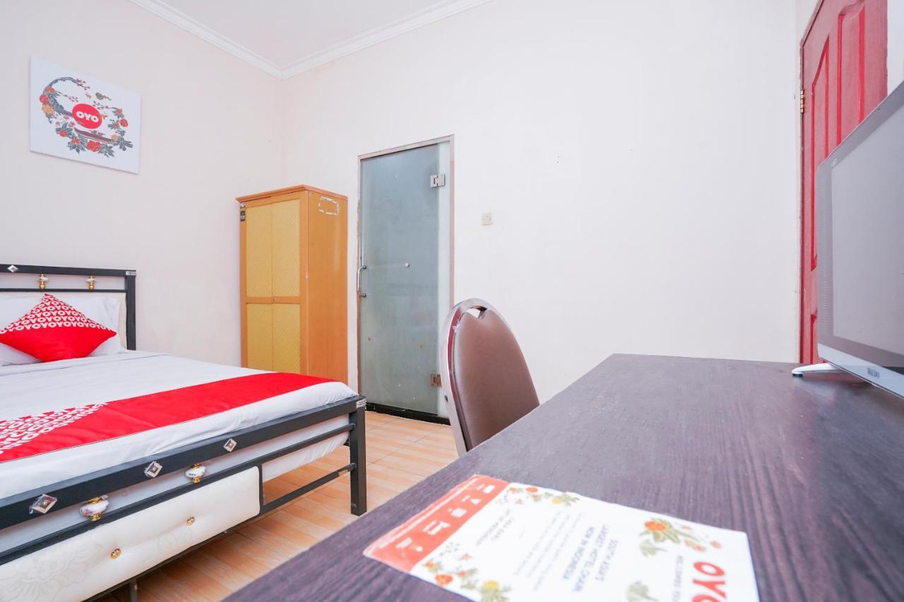 فندق Collection O 1112 Comfitel Siwalankerto Aa4 سورابايا المظهر الخارجي الصورة