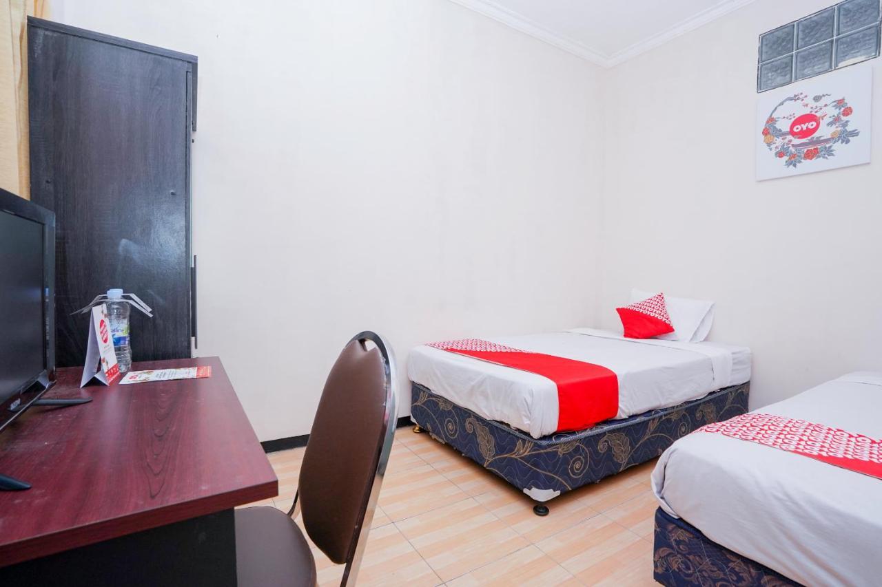 فندق Collection O 1112 Comfitel Siwalankerto Aa4 سورابايا المظهر الخارجي الصورة