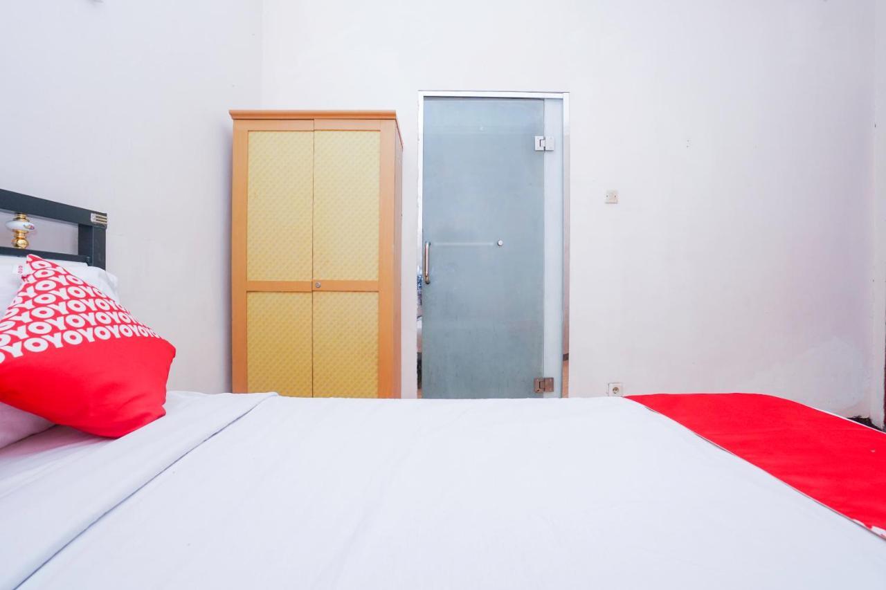 فندق Collection O 1112 Comfitel Siwalankerto Aa4 سورابايا المظهر الخارجي الصورة