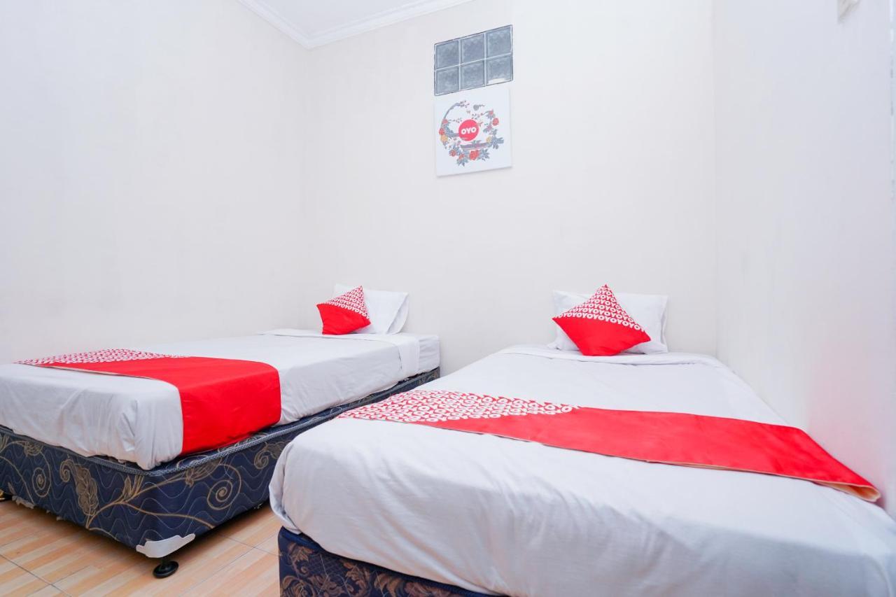 فندق Collection O 1112 Comfitel Siwalankerto Aa4 سورابايا المظهر الخارجي الصورة